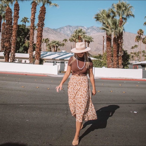 Faithfull the Brand Le Jean Skirt - Picture 3 of 13